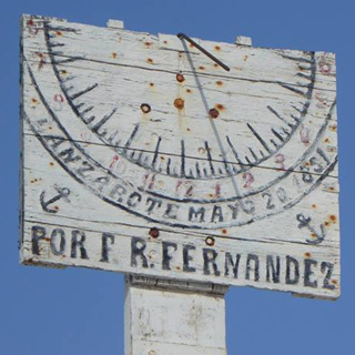 Reloj de sol de Tinajo (fotografía elchaplon.com)