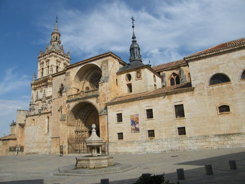 ES_CYL_SOR Burgo-de-Osma-001-01 Catedral de la Asunción
