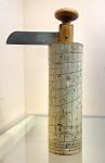 ES_MAD_MAD Madrid-122-01 Museo Naval de Madrid reloj de columna 1